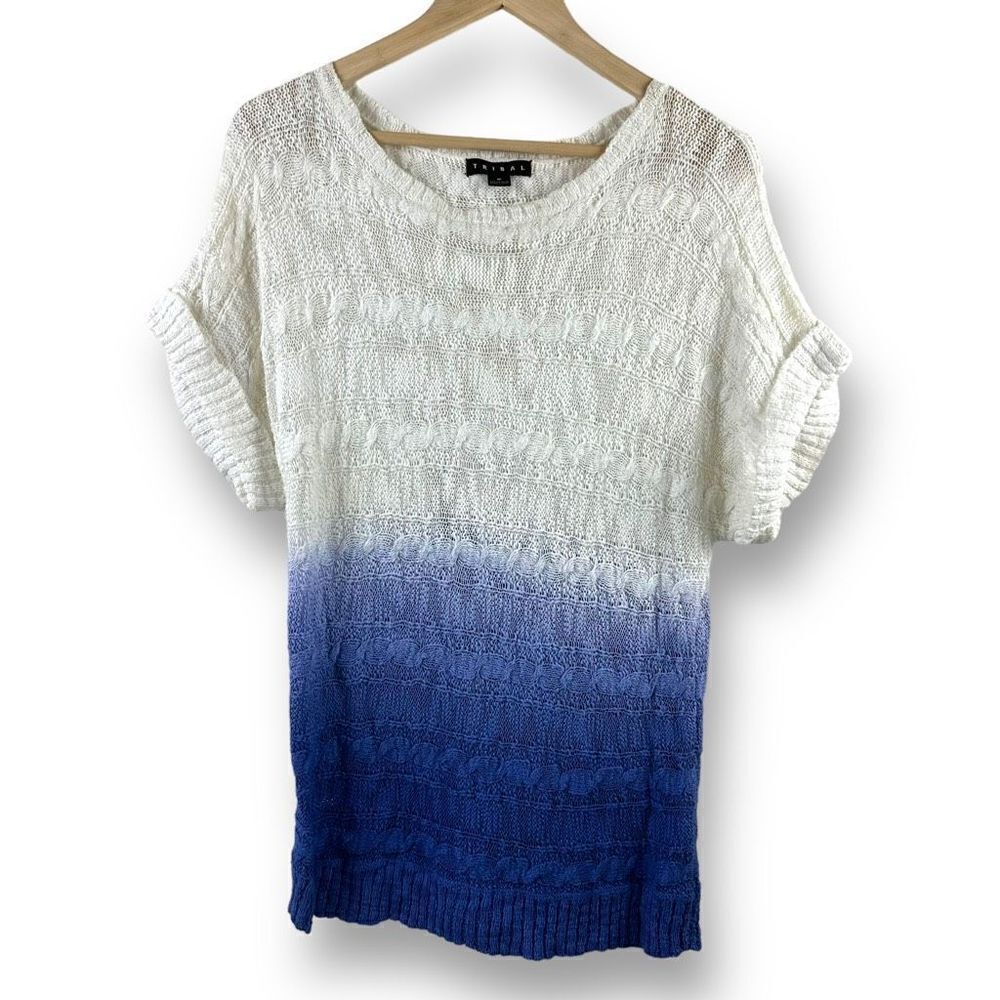 Tribal short sleeve blue and white ombré sweater size M